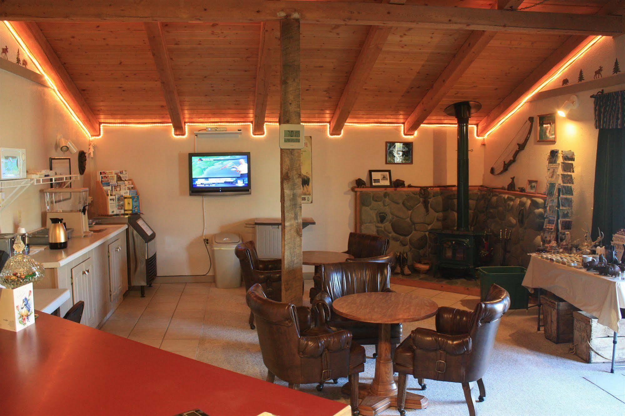 Green Creek Inn And Rv Park วาพิทิ ภายนอก รูปภาพ