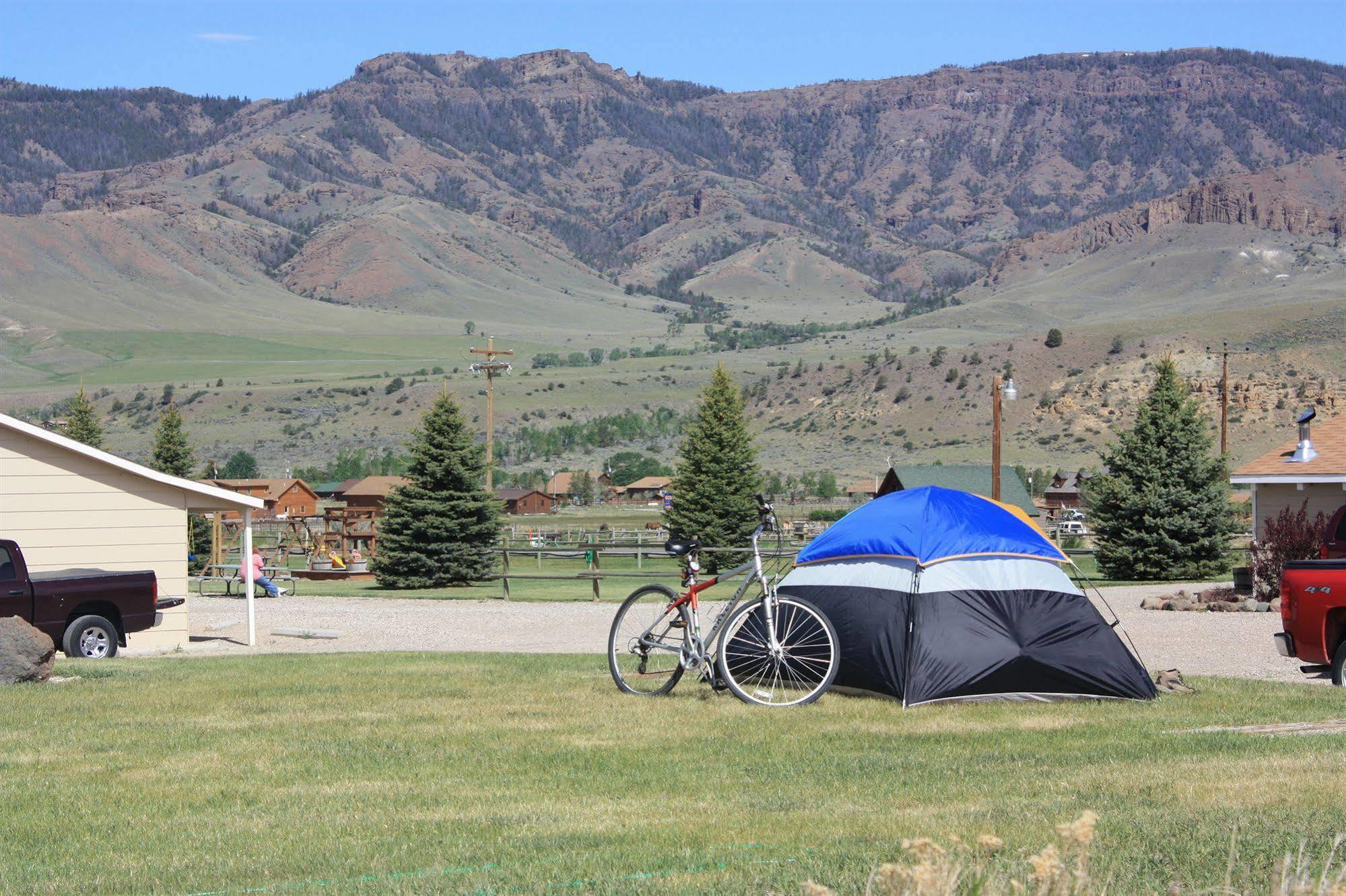 Green Creek Inn And Rv Park วาพิทิ ภายนอก รูปภาพ